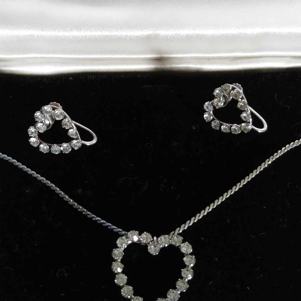 Vintage KREMENTZ Necklace and Earrings.        EUC